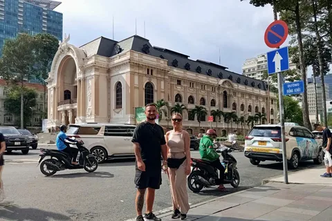 Saigon: Walking Tour with Ben Thanh Market and Notre Dame