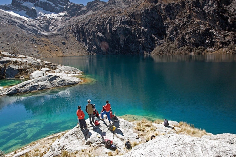 Vanuit Huaraz | Wandelen in de lagune van Churup | PrivéserviceVanuit Huaraz | Wandelen in de lagune van Churup |