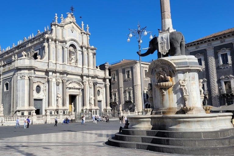Walking Through Catania: Streets, Sights and Sicilian Bites Catania: Gastronomic Tour with Breakfast and Wine Tasting