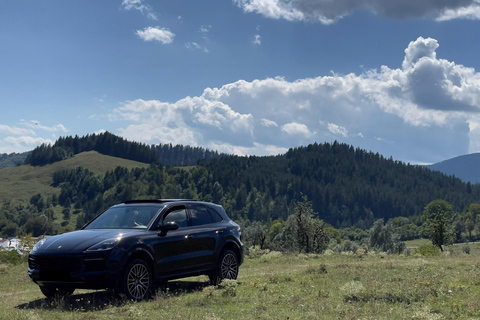 Bukarest: Lyxig flygplatstransfer i en Porsche Cayenne