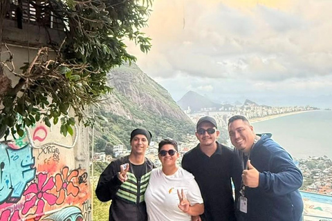 Rio de Janeiro: Vidigal Guided Tour with Drone Video