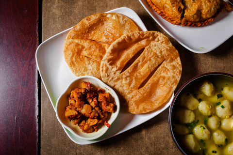 Kathmandu: Everest Eats Food Tour with 15+ Tastings