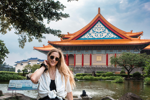 Taiwan Taipei: Quick Photo Session with a Local Photographer