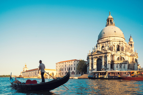 Venice Food Tour: 10 tastings with a 30 Minute Gondola Ride