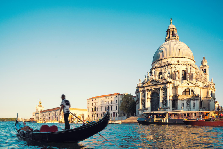 Venice Food Tour: 10 tastings with a 30 Minute Gondola Ride