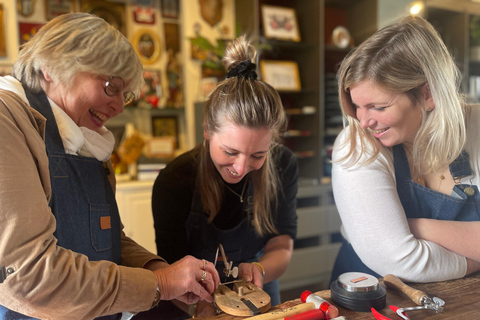 Bruges : Atelier de fabrication de bagues en argent