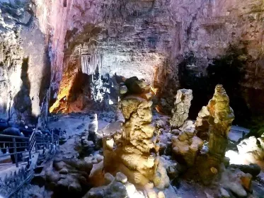 Tour "Tra terra e mare" (Grotten von Castellana und Polignano)