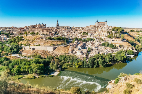 Toledo: Private Walking Tour with a Local 3-Hour Tour