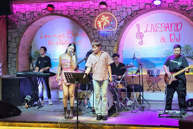 Da Nang: Nightlife Tour & Pub Crawl with Rooftop Bar & Clubs Da Nang: Guided Nightlife Tour with Rooftop, Club, Bar Visit
