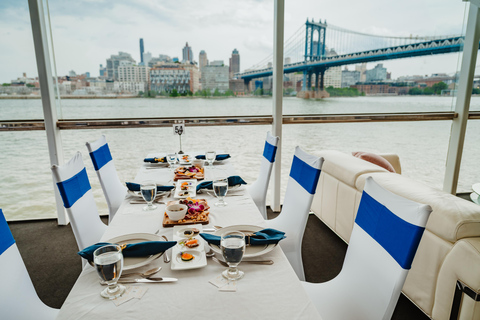 Nova Iorque: Cruzeiro com jantar de assinatura no EternityExperiência no convés principal