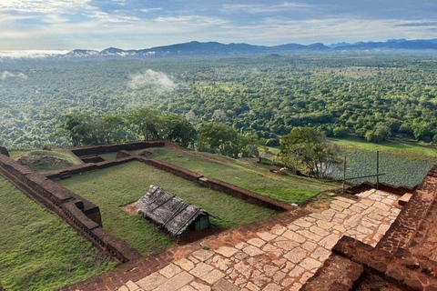 Kandy : Sigiriya Private Luxury Car Experience Heritage Tour Sigiriya, Dambulla & Village Cooking Private Tour