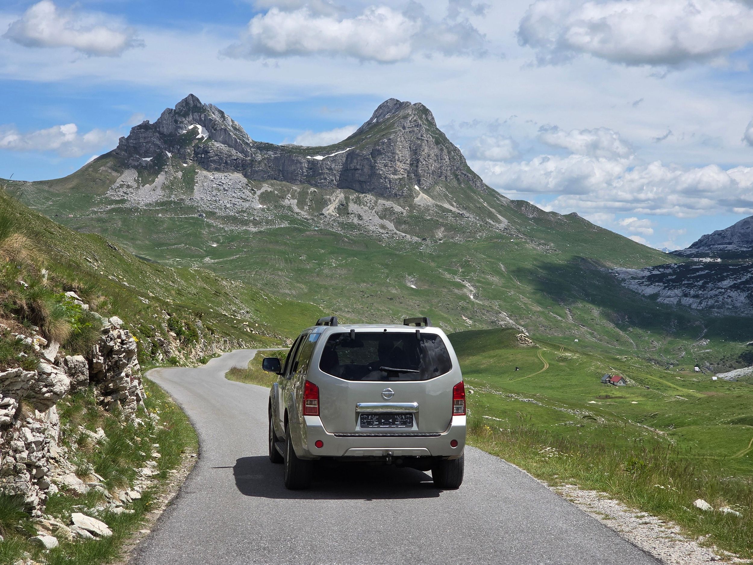 Žabljak: Durmitor-Ring-Jeep-Safari mit Picknick & Guide