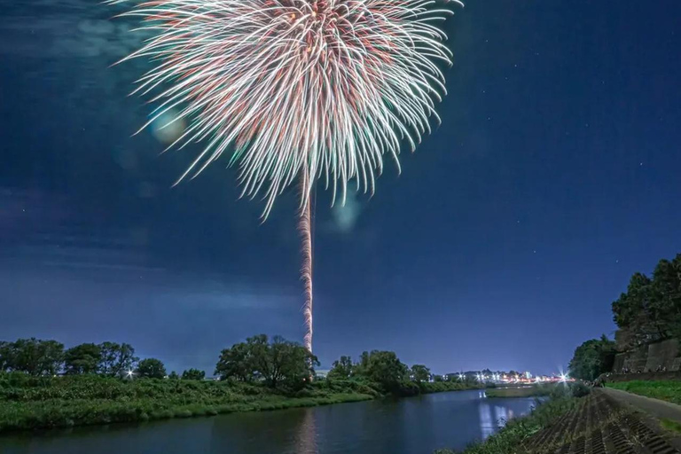 Oyama Fireworks Festival 2026: Day Trip from Tokyo 13:00-14:00 Pick up From Hotel
