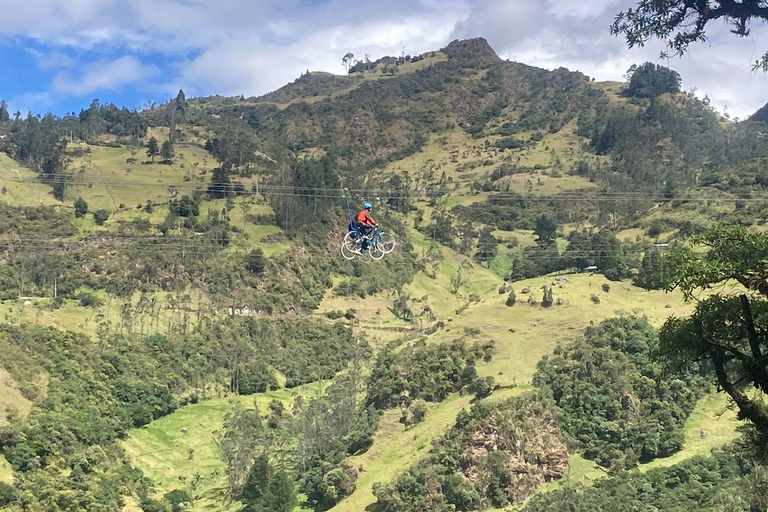 Excursión de un día a la Cascada de Girón y la Laguna de Busa desde CuencaVisita compartida