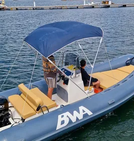 Porto Rotondo: Fahr dein Boot - kein Führerschein erforderlich