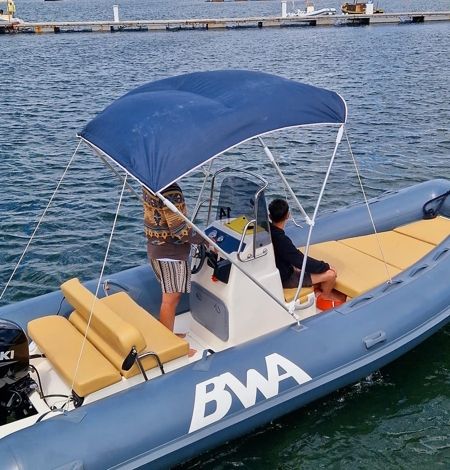 Porto Rotondo: Fahr dein Boot - kein Führerschein erforderlich