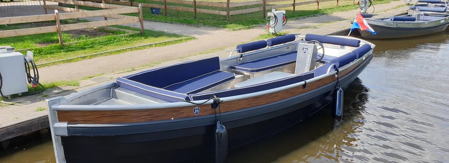 Location de bateau 2 heures 12 personnes avec volant et coussins