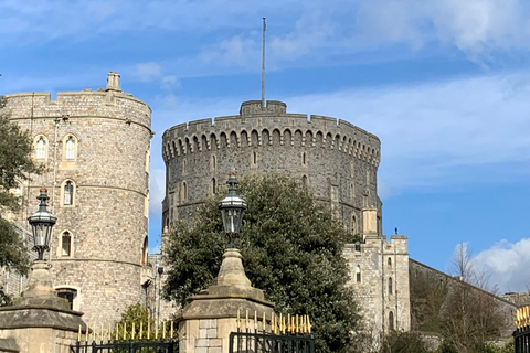 Londres: Serviço de veículo particular com ingressos para o Castelo de Windsor