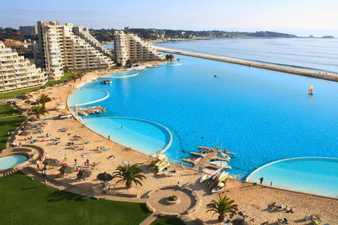 Santiago: Veramonte Vineyard, Isla Negra and Algarrobo,
