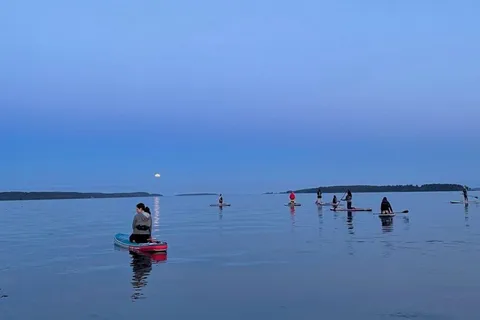 Oak Bay: Full Moon Paddle Experience