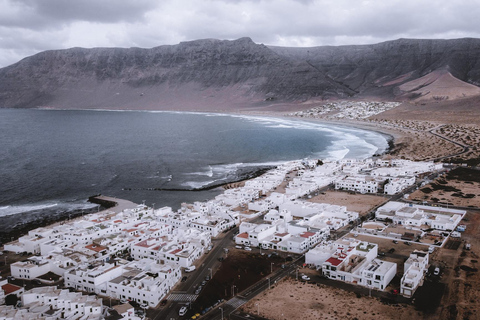 Lanzarotes erste Surfschule - 2-stündiger oder 4-stündiger UnterrichtLanzarotes erste Surfschule - 4-stündiger Unterricht