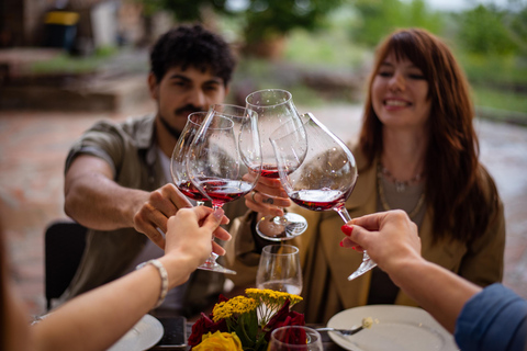 Yerevan: Wine Tasting and Vineyard Lunch at Voskeni Winery