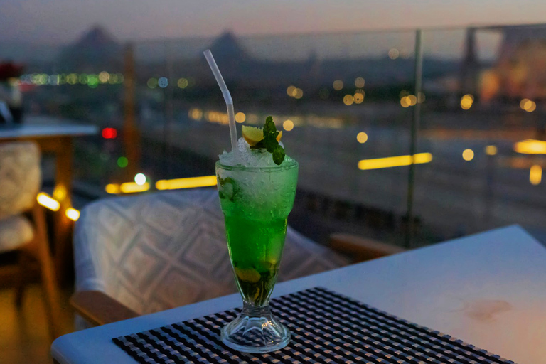 Le Caire : Dîner avec vue sur le Grand Musée égyptien et les Pyramides