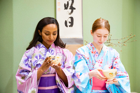 Tokyo: Tea Ceremony Experience with a Tea Master in Ginza