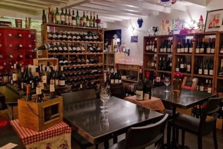 Lyon: Private Food Tour with Meal and Wine Pairings