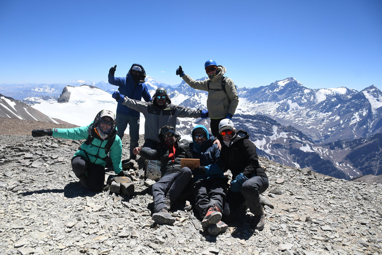 Cerro El Plomo, Santiago, Chile, 3 day expedition in the central Andes. Santiago, Chile: Cerro El Plomo Expedition, 3 days in the central Andes.