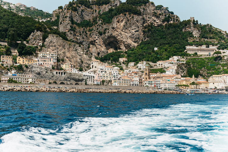 Von Sorrent: Ganztägige gemeinsame Bootstour nach Amalfi und Positano9:00 Uhr Abfahrt - Gruppentour ohne Abholung