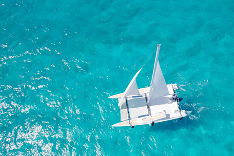 Cancún : Catamaran privé tout compris