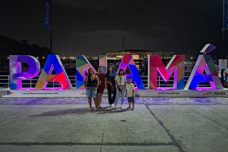 Panama at Night: Cinta Costera + Casco Antiguo + Amador and 3-Course Dinner Panama at Night: Cinta Costera + Old Town + Amador and 3-Course Dinner
