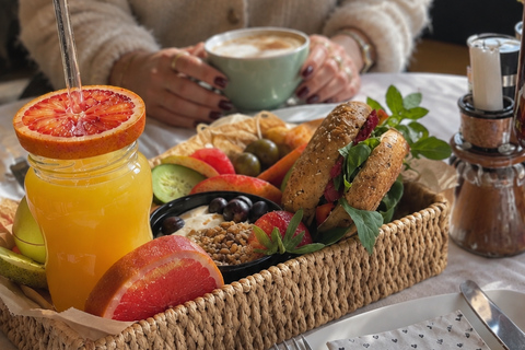 Nuremberg: Creative Breakfast & Design Your Own Souvenir
