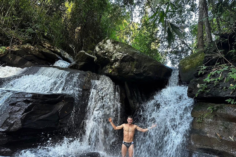 Chiang Mai: 3Days 2Night Trek in Doi Inthanon Area