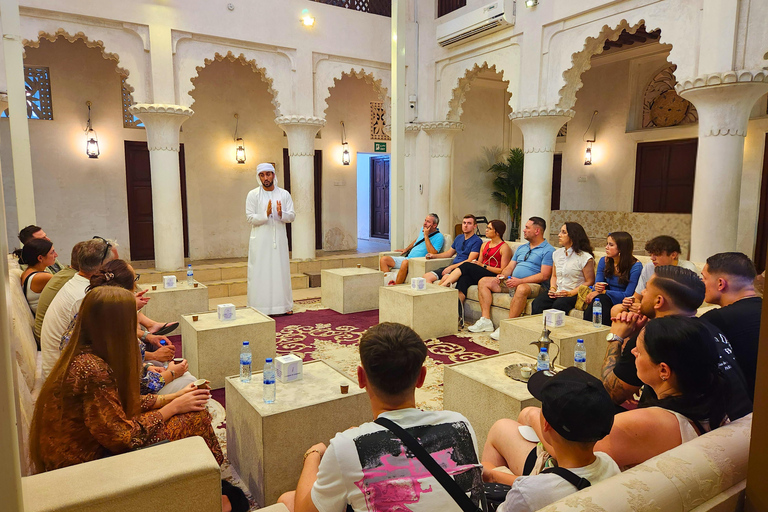 Dubai: Premium Old Town, Street Food, Souks & Boat Ride Tour Private tour with transfers