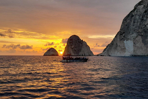 Zakynthos Kreuzfahrt bei Sonnenuntergang nach Myzithres mit Wein