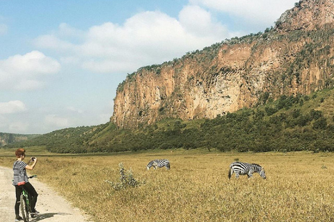 Nairobi: Hell's Gate & Lake Naivasha Day Trip with Boat Ride