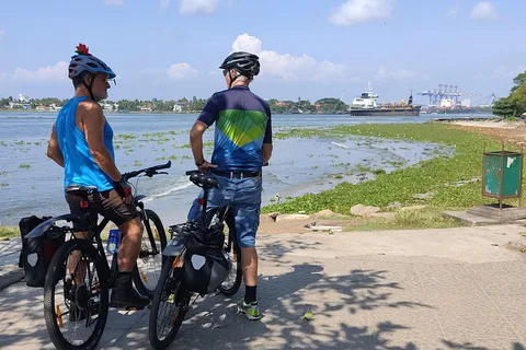 Forte Kochi: Excursão guiada de meio dia em bicicleta