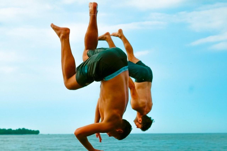 Gili Islands: Party Boat Tour with DJ and Swim Stops