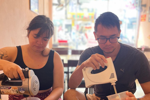 HCMc Egg Coffee Class in 1 hour with local intructor & snack