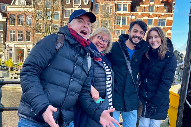 Amsterdam: Small Group Walking Tour with Fun Guide Walking Tour in Amsterdam with Enthusiastic and Fun Guide