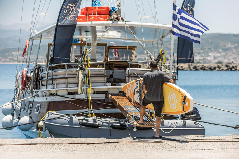 Chania: Luxury Gulet Cruise to Balos & Gramvousa with Lunch