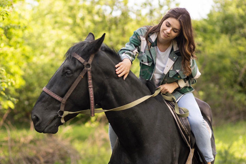 San José: Horseback Riding in Scenic Cloud Forest