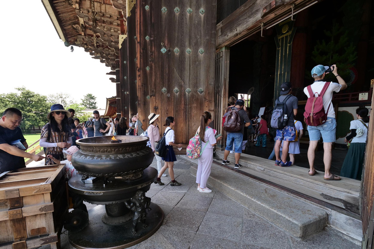 Nara: Tour a pie de medio día por el Patrimonio de la UNESCO y la Cultura Local