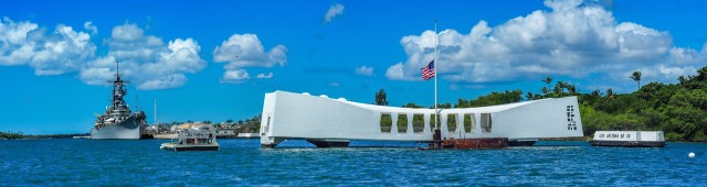Pearl Harbor: USS Arizona with Ticket & Honolulu City Tour