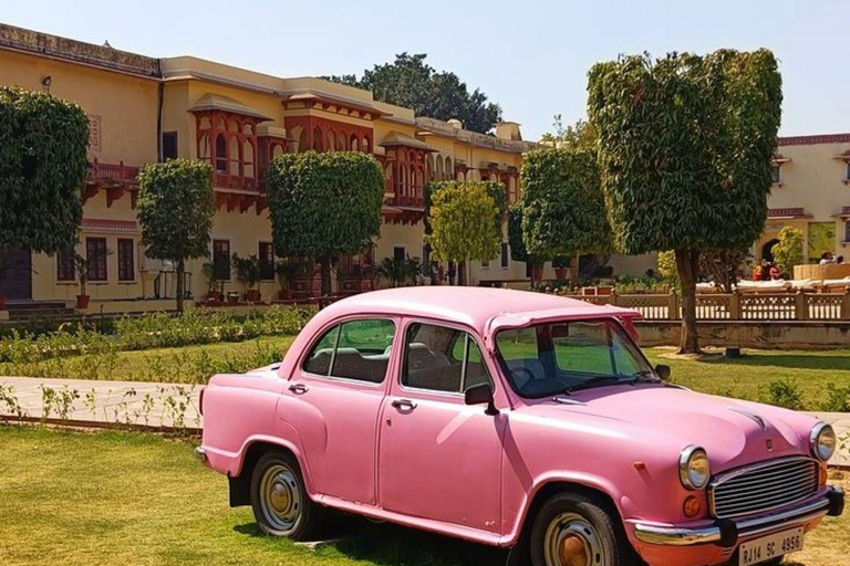 Jaipur private guided tour by vintage Luxury car