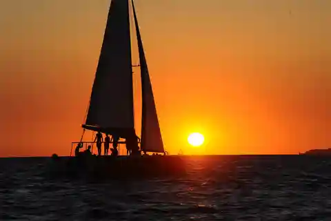 Catamaran trip to the Lavezzi Islands at sunset with snorkeling