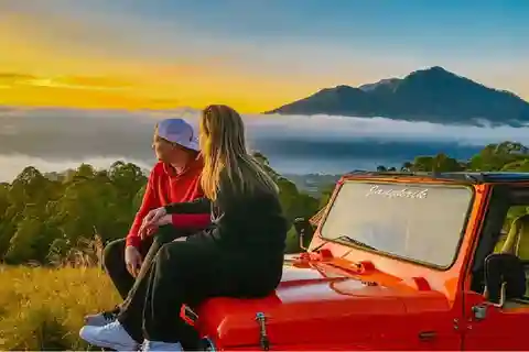 Yogyakarta : Lever de soleil sur le Mont Merapi, visite de Jomblang et de la grotte de Pindul