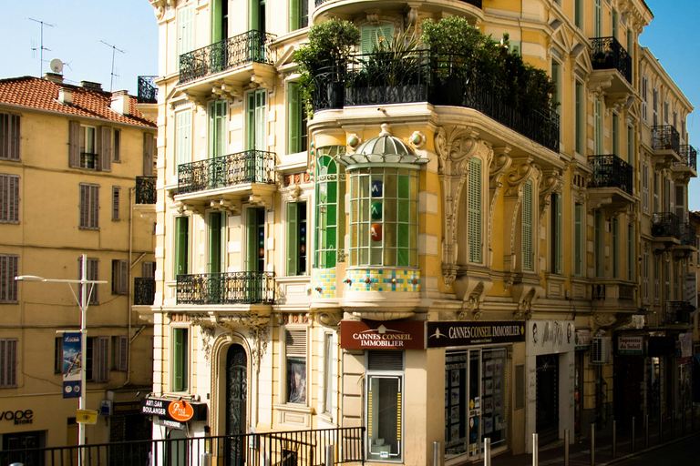 Cannes: Private Guided Walking Tour with Local Guide